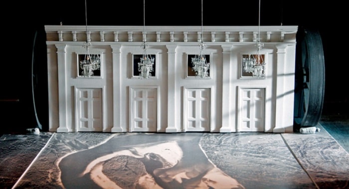 Декор из пенопласта в театре