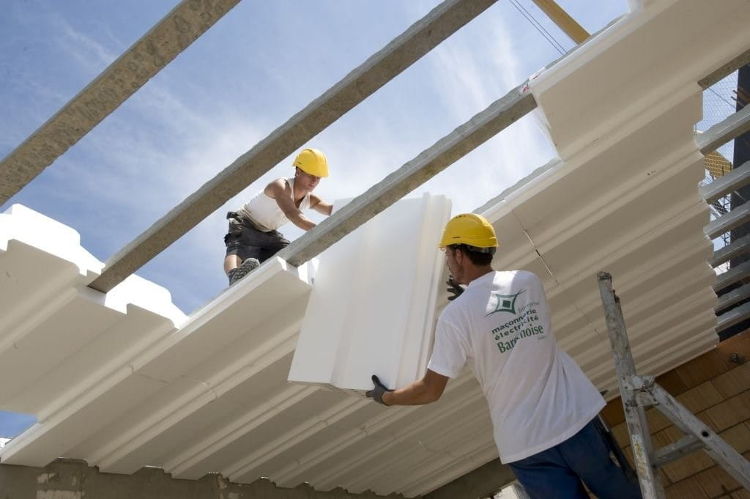 Использование пенопласта